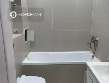 2-комнатная квартира, этаж 4 из 9, 49 м²