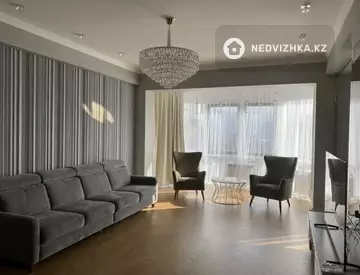 4-комнатная квартира, этаж 13 из 20, 200 м², На длительный срок