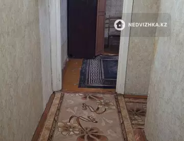 1-комнатная квартира, этаж 2 из 4, 32 м², На длительный срок