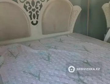 2-комнатная квартира, этаж 2 из 5, 60 м², На длительный срок