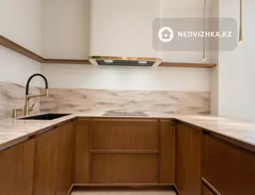 3-комнатная квартира, этаж 2 из 3, 123 м²