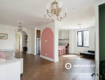 3-комнатная квартира, этаж 2 из 3, 123 м²