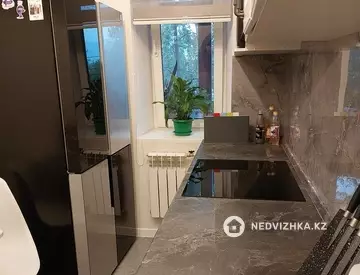 2-комнатная квартира, этаж 2 из 5, 42 м²