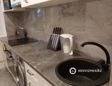 2-комнатная квартира, этаж 2 из 5, 42 м²