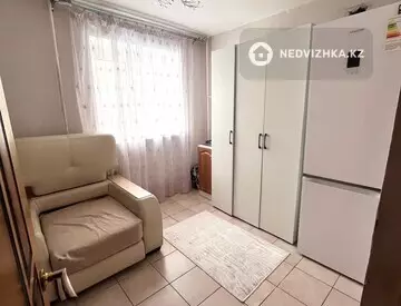 2-комнатная квартира, этаж 3 из 5, 38 м²