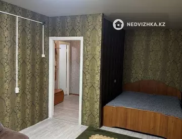 2-комнатная квартира, этаж 4 из 5, 36 м²