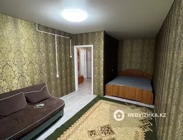 2-комнатная квартира, этаж 4 из 5, 36 м²