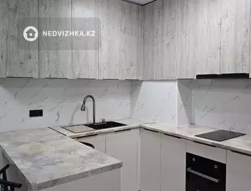 1-комнатная квартира, этаж 8 из 13, 31 м²