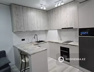 1-комнатная квартира, этаж 8 из 13, 31 м²