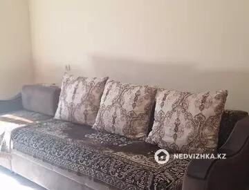 3-комнатная часть дома, 3 соток, 100 м², На длительный срок