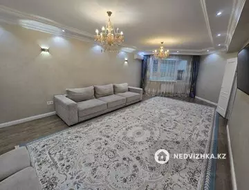 3-комнатная квартира, этаж 12 из 12, 135 м²