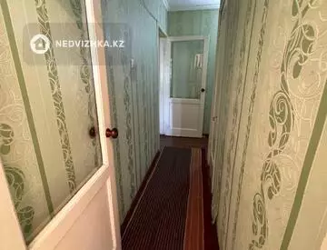 1-комнатная квартира, этаж 4 из 5, 32 м²