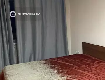 3-комнатная квартира, этаж 4 из 8, 100 м², На длительный срок