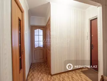 3-комнатная квартира, этаж 3 из 5, 62 м²