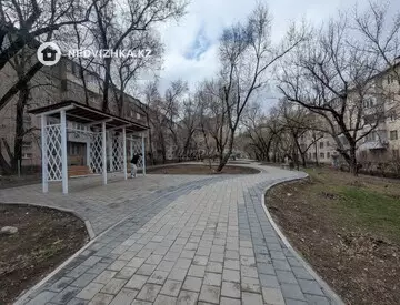 3-комнатная квартира, этаж 3 из 5, 62 м²