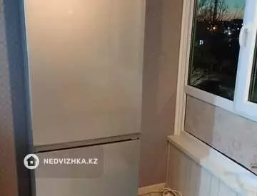 2-комнатная квартира, этаж 3 из 4, 62 м², На длительный срок