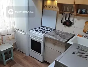 2-комнатная квартира, этаж 4 из 4, 46 м²