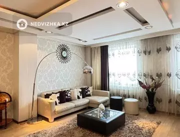 4-комнатная квартира, этаж 5 из 14, 155 м²