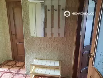 2-комнатная квартира, этаж 2 из 5, 60 м², На длительный срок
