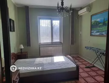 2-комнатная квартира, этаж 2 из 5, 60 м², На длительный срок
