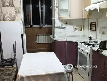 2-комнатная квартира, этаж 2 из 5, 63 м², На длительный срок