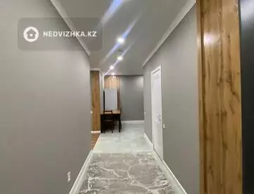 2-комнатная квартира, этаж 9 из 13, 70 м²