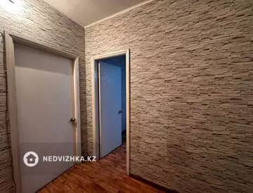 1-комнатная квартира, этаж 9 из 9, 50 м²