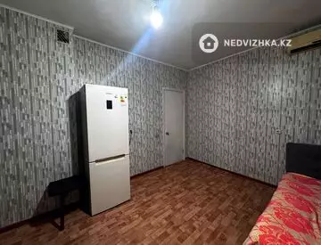 1-комнатная квартира, этаж 9 из 9, 50 м²