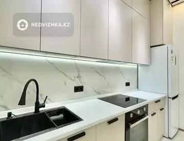 3-комнатная квартира, этаж 2 из 9, 90 м²