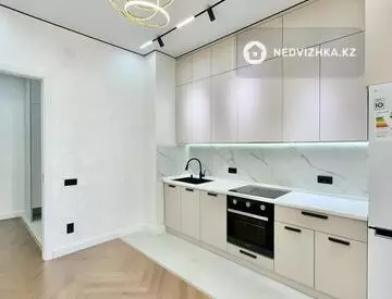 3-комнатная квартира, этаж 2 из 9, 90 м²
