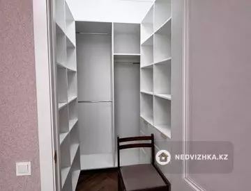 3-комнатная квартира, этаж 6 из 16, 108 м²