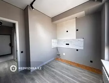 2-комнатная квартира, этаж 16 из 16, 38 м²