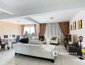 3-комнатная квартира, этаж 2 из 4, 61 м²