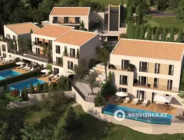 4-комнатный дом, 2 соток, 262 м²