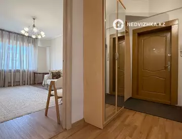 3-комнатная квартира, этаж 4 из 6, 70 м²