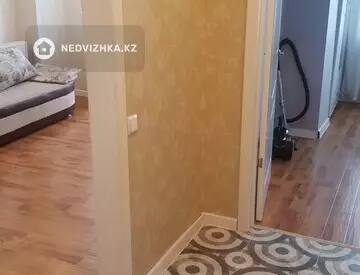 2-комнатная квартира, этаж 11 из 13, 40 м², На длительный срок