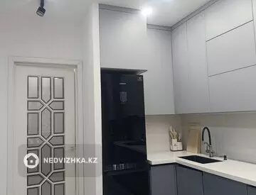 3-комнатная квартира, этаж 1 из 20, 100 м²