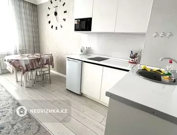 1-комнатная квартира, этаж 8 из 10, 44 м²