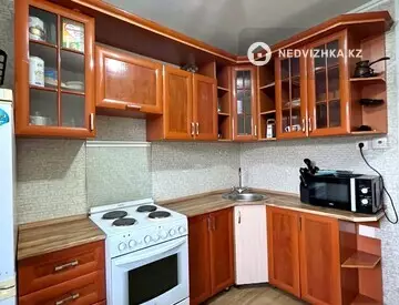 2-комнатная квартира, этаж 1 из 9, 51 м²