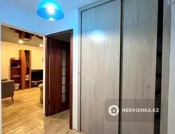2-комнатная квартира, этаж 1 из 9, 51 м²
