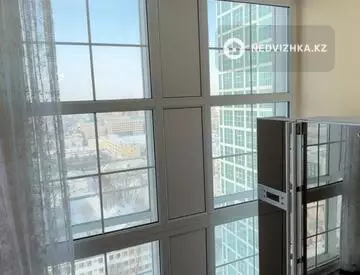 3-комнатная квартира, этаж 17 из 37, 130 м²