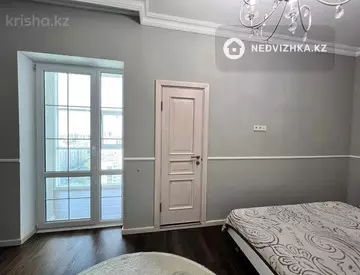 3-комнатная квартира, этаж 17 из 37, 130 м²