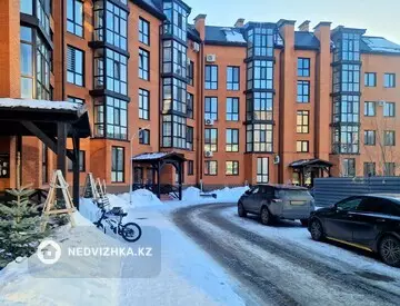 4-комнатная квартира, этаж 5 из 5, 162 м²