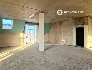 4-комнатная квартира, этаж 5 из 5, 162 м²