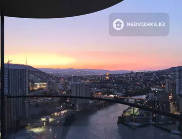 3-комнатная квартира, этаж 36 из 36, 71 м²