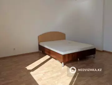 2-комнатная квартира, этаж 12 из 17, 43 м²