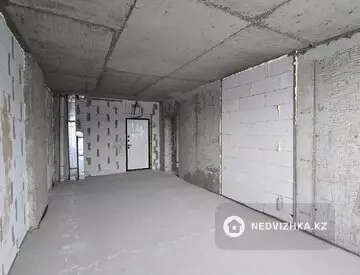 2-комнатная квартира, этаж 4 из 15, 60 м²