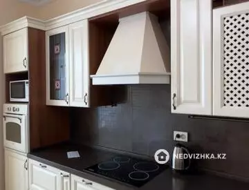 3-комнатная квартира, этаж 17 из 37, 130 м²