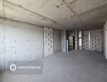 2-комнатная квартира, этаж 12 из 17, 56 м²