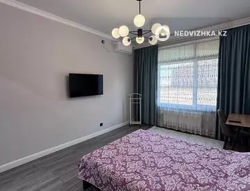 1-комнатная квартира, этаж 2 из 9, 40 м², На длительный срок